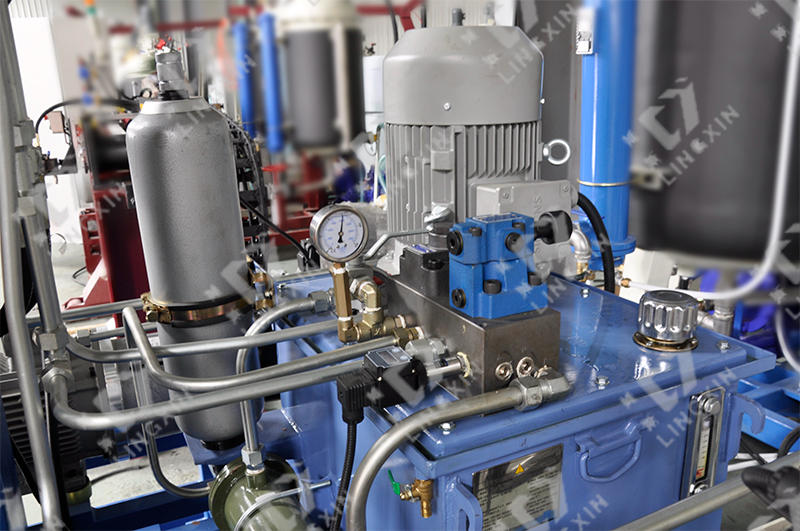 聚氨酯發(fā)泡機